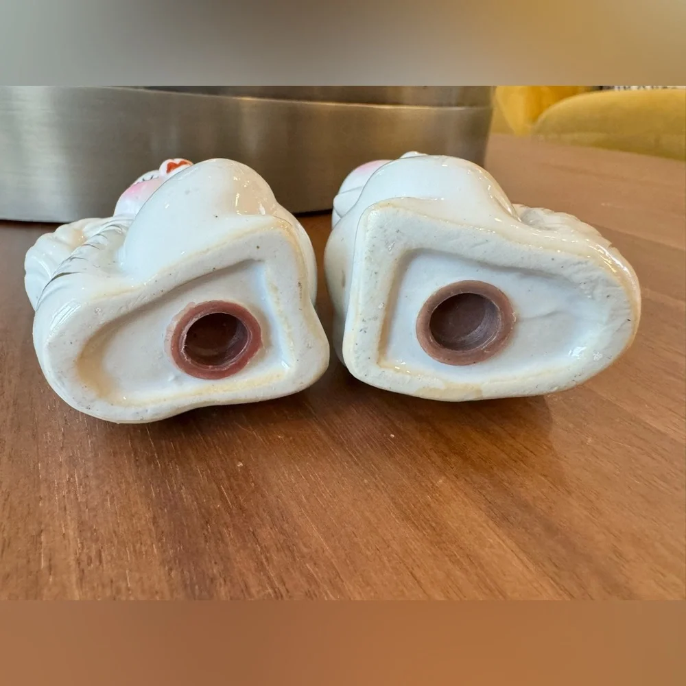 Vintage Squirrel Salt and Pepper Shakers - Picture 8 of 8
